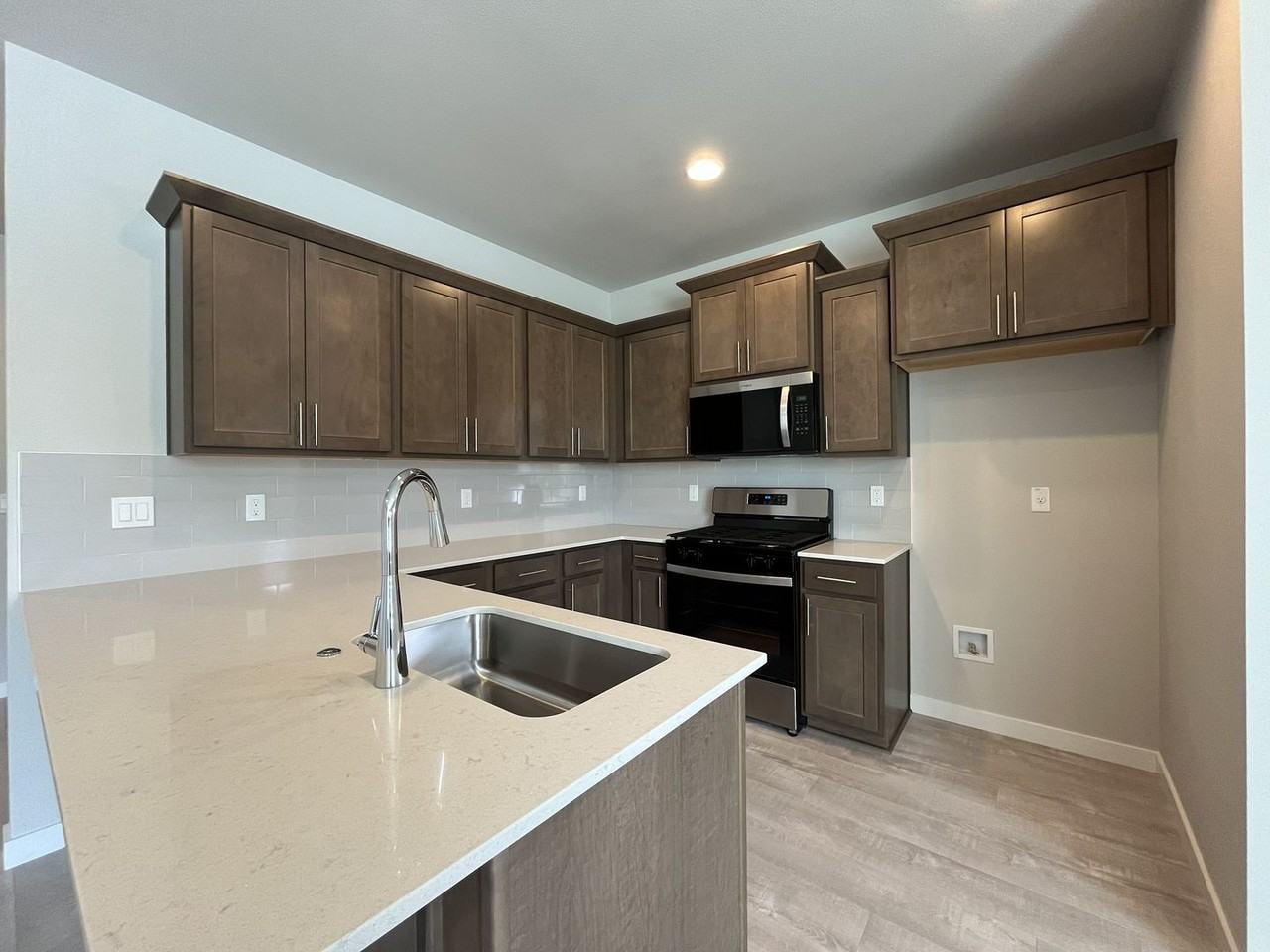 2157 36th Ave - Photo 5 of 37