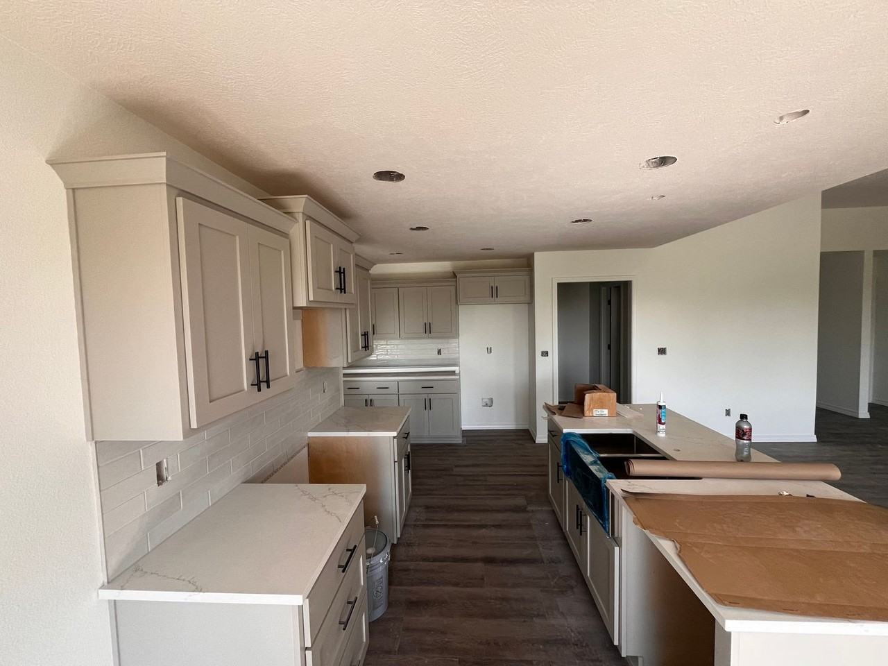 926 S Pindall Ln - Photo 5 of 24