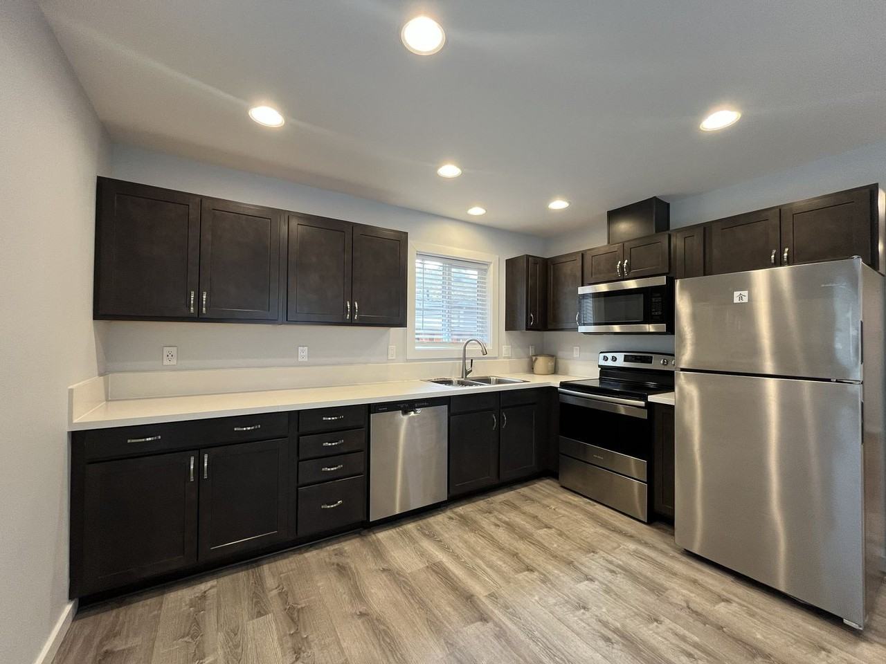 2822 Ne Davis St #B - Photo 5 of 25