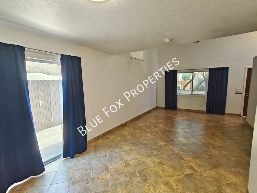880 E Peppergrass Ln - Photo 5 of 21