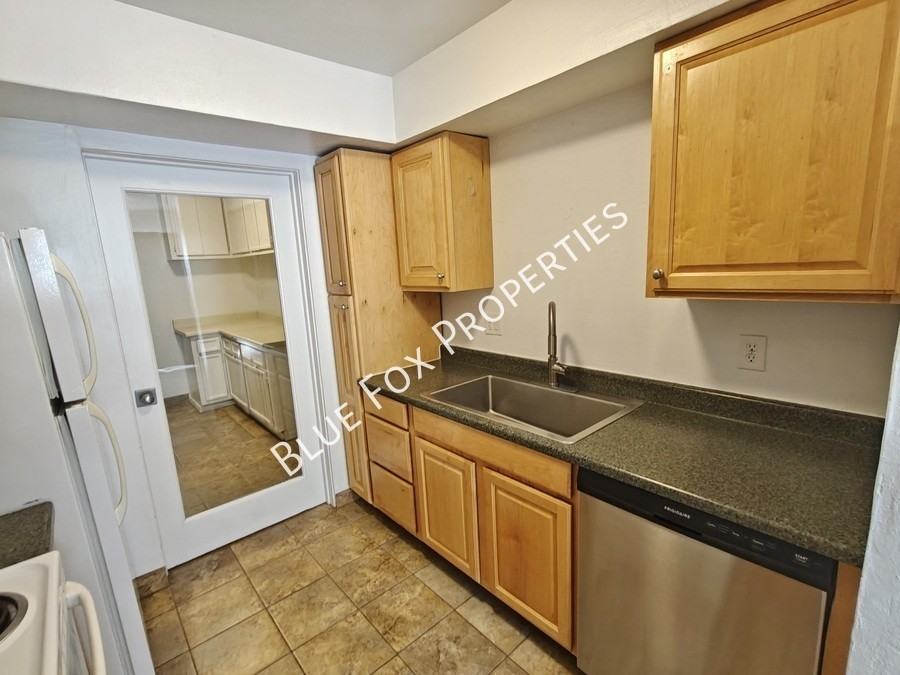880 E Peppergrass Ln - Photo 7 of 21