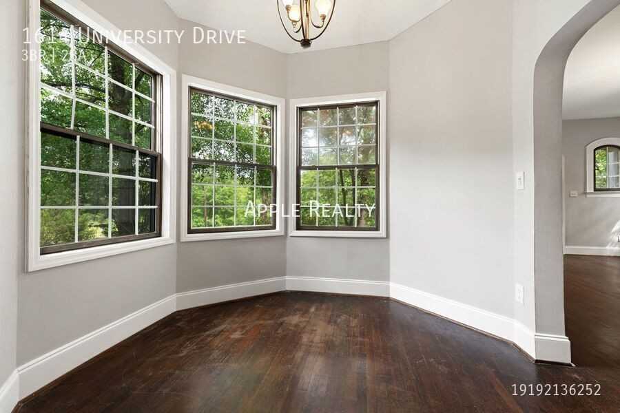 1614 University Dr - Photo 7 of 17