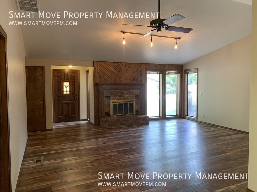 2135 E Serene Dr - Photo 4 of 39