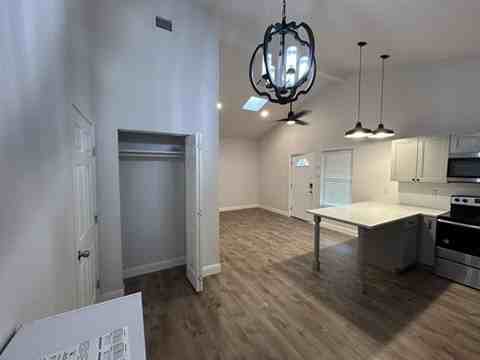 1406 Kentucky Avenue, Unit 1 - Photo 3 of 9