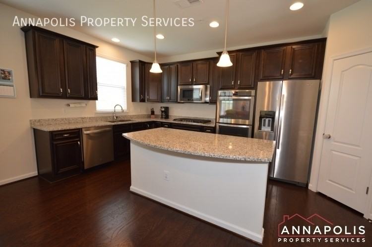 7948 Monrovia Dr - Photo 4 of 29