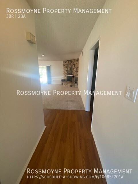 12913 Strathern St - Photo 4 of 18