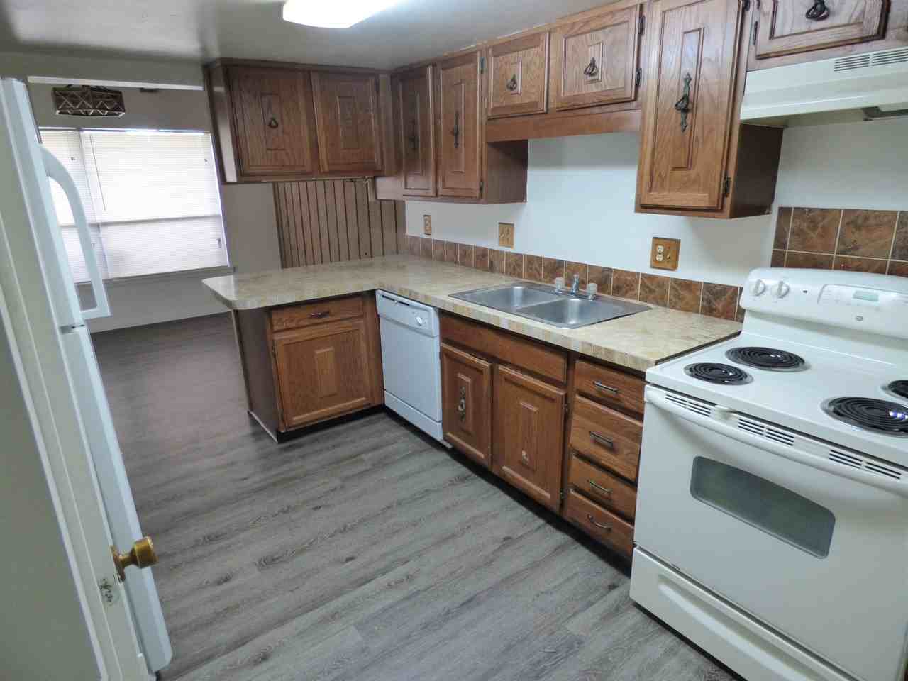 4700 Jasmine Creek Ln - Photo 4 of 12