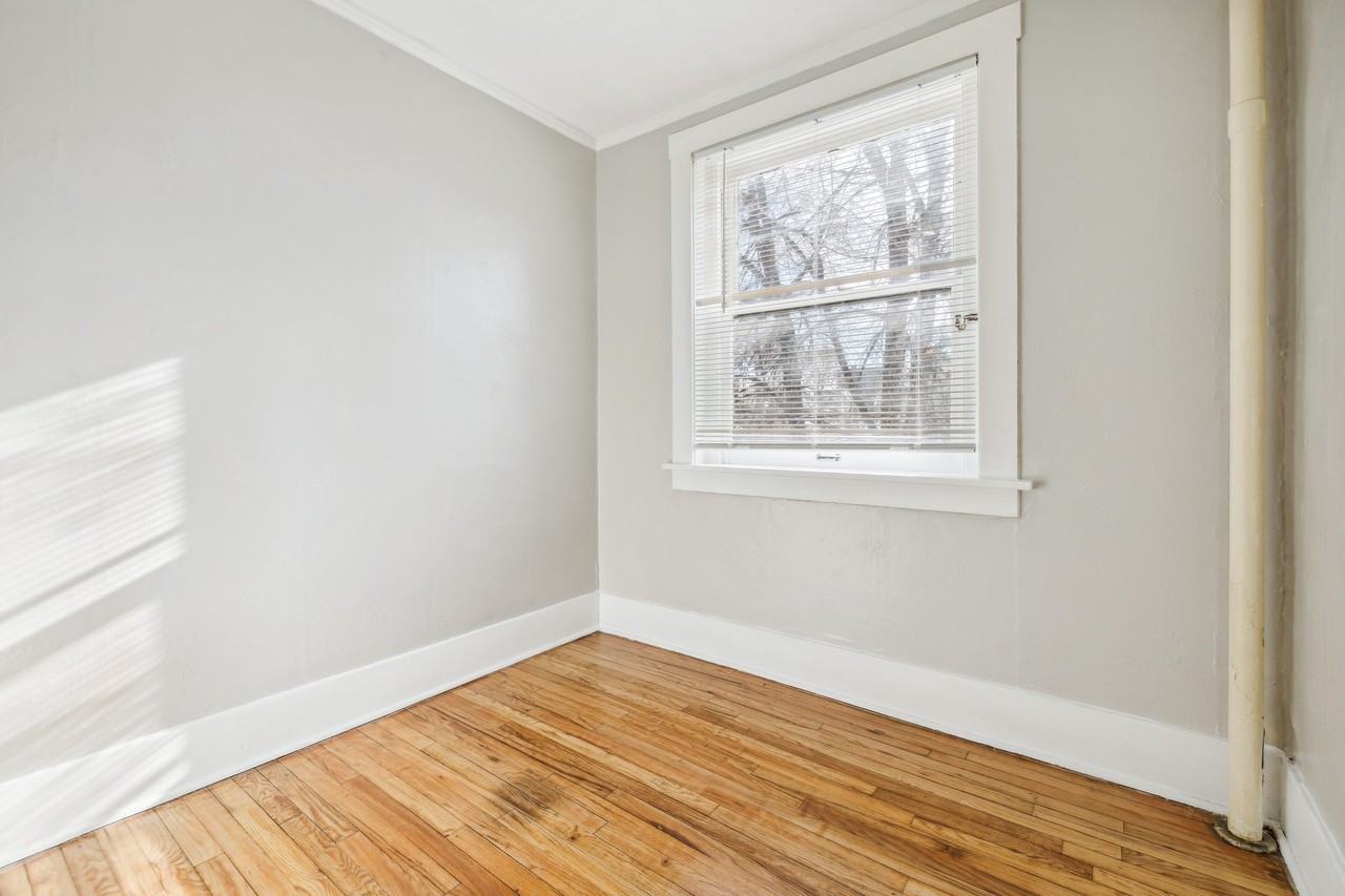 1212 N Corona St #3 - Photo 5 of 10