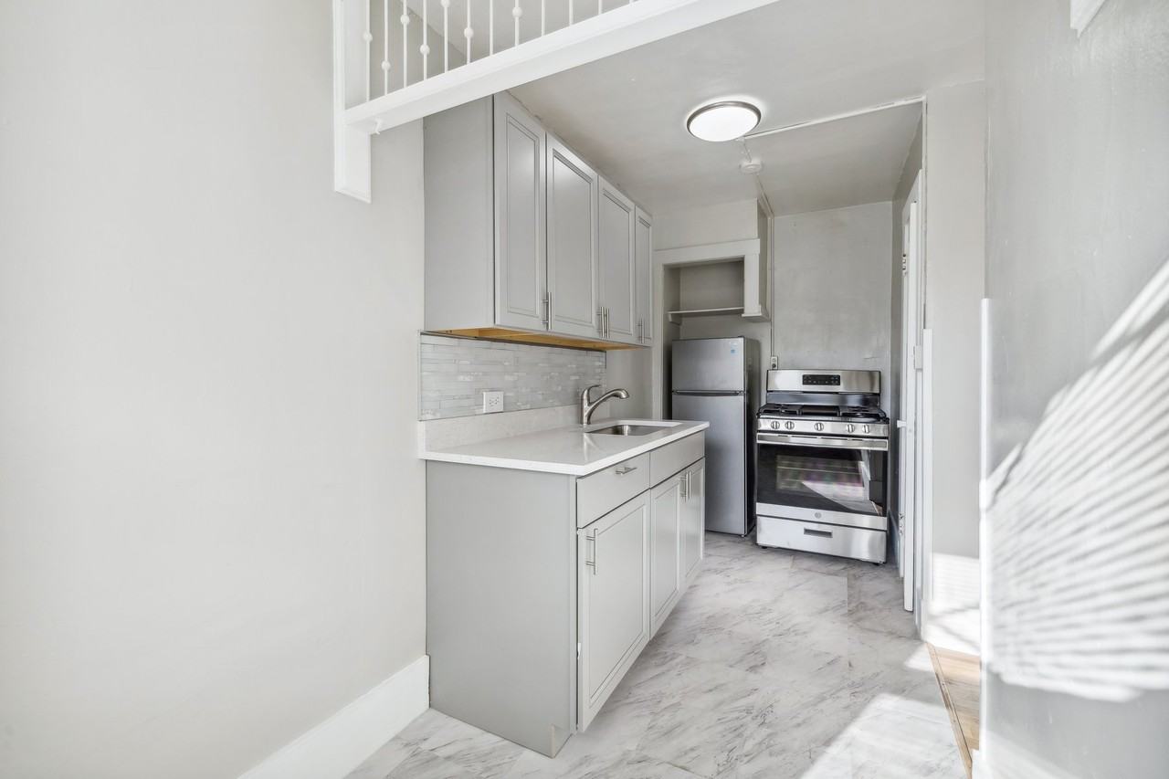 1212 N Corona St #3 - Photo 7 of 10