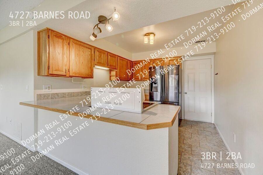 4727 Barnes Rd - Photo 4 of 19
