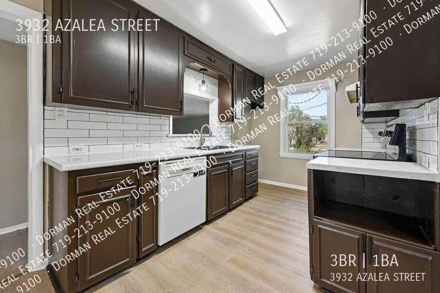 3932 Azalea St - Photo 2 of 18
