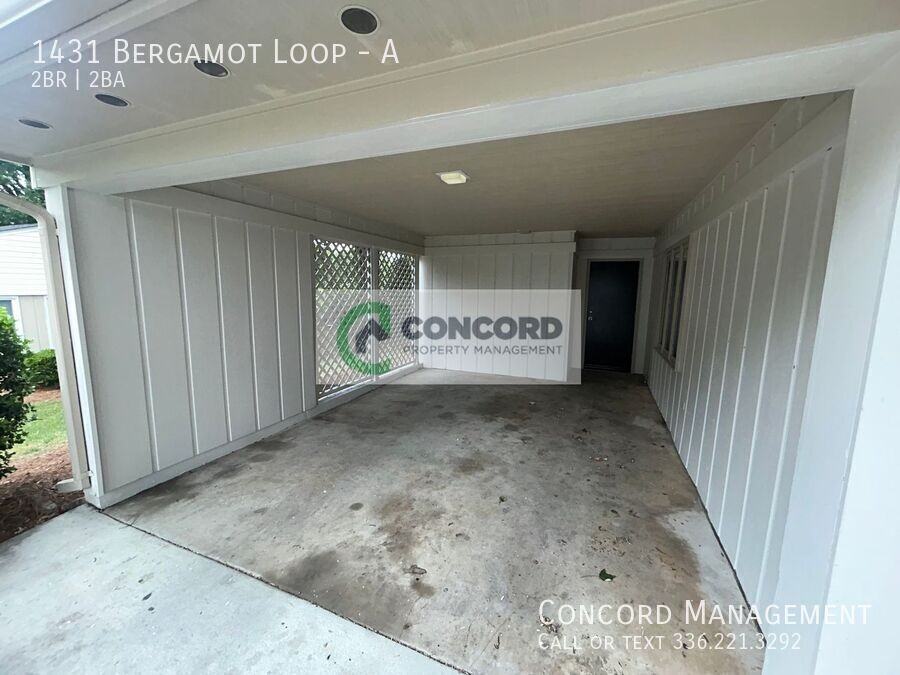 1431 Bergamot Loop #A - Photo 2 of 14