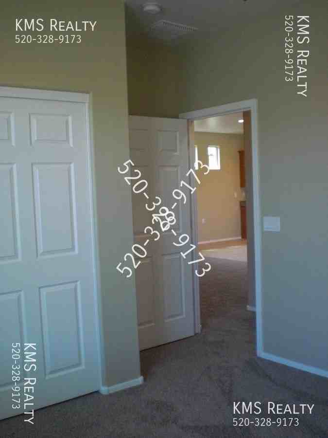 14013 E Voss St - Photo 5 of 49