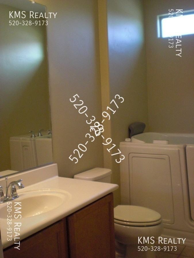 14013 E Voss St - Photo 6 of 49