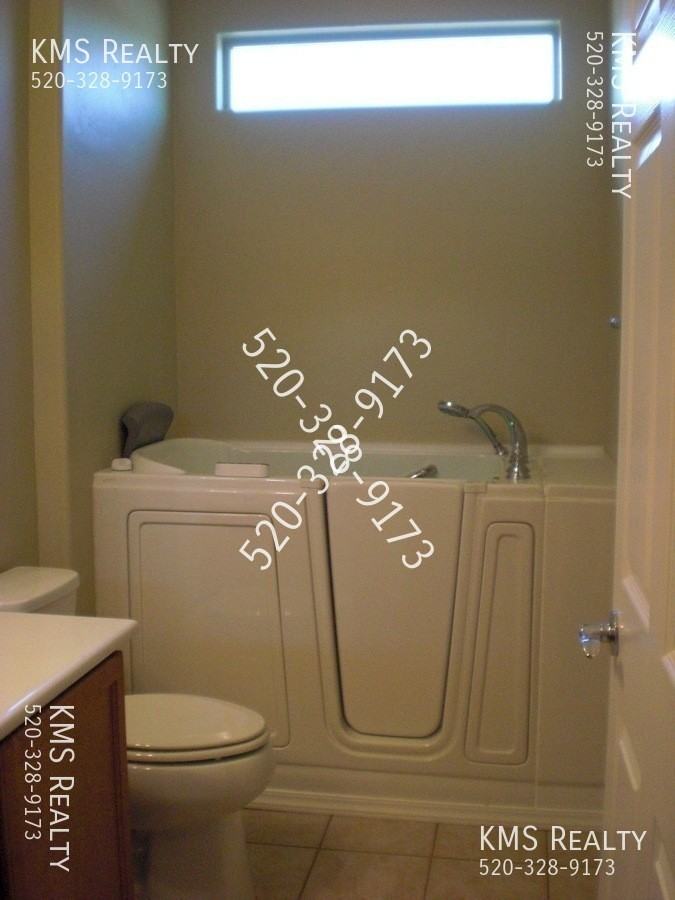 14013 E Voss St - Photo 7 of 49