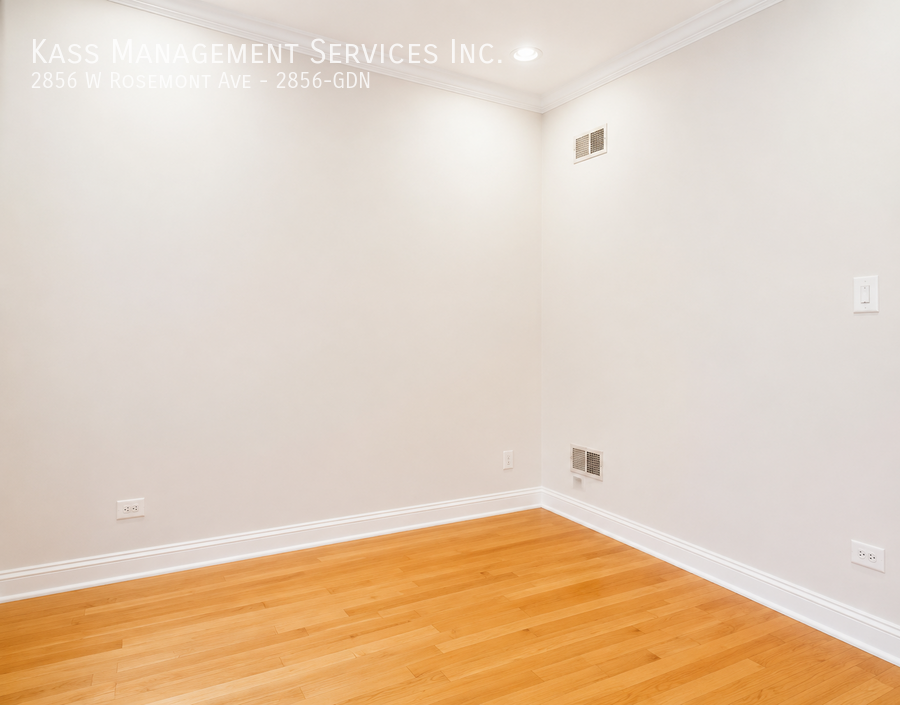 2856 W Rosemont Ave #2856GDN - Photo 5 of 7