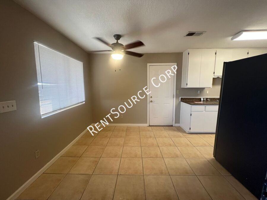 27333 Mesquite St - Photo 5 of 25
