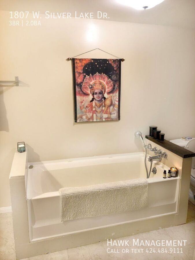 1807 W Silver Lake Dr - Photo 3 of 19