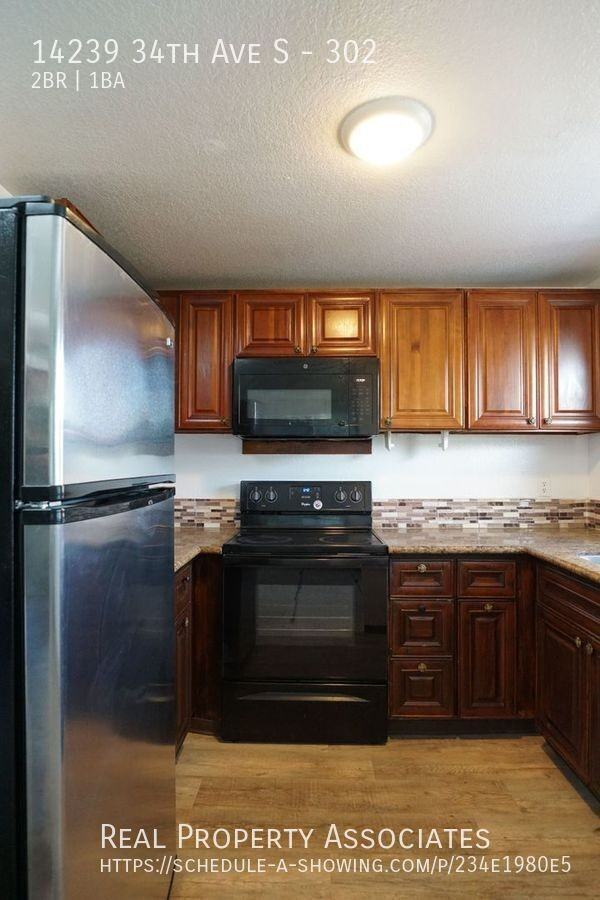 14239 34th Ave S #302 - Photo 3 of 16