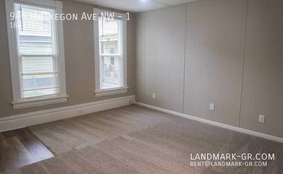 946 Muskegon Ave Nw #1 - Photo 5 of 19