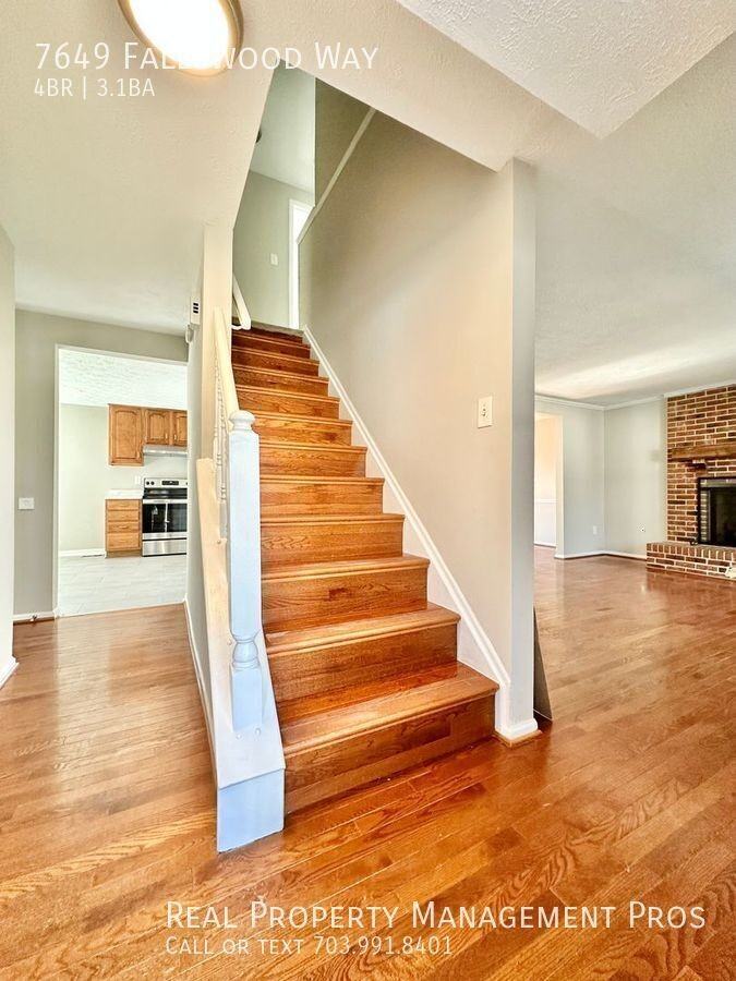 7649 Fallswood Way - Photo 4 of 42