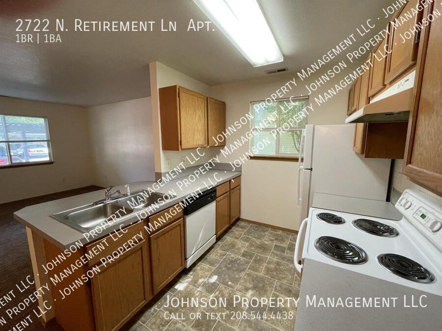 2722 N Retirement Ln #A - Photo 4 of 10