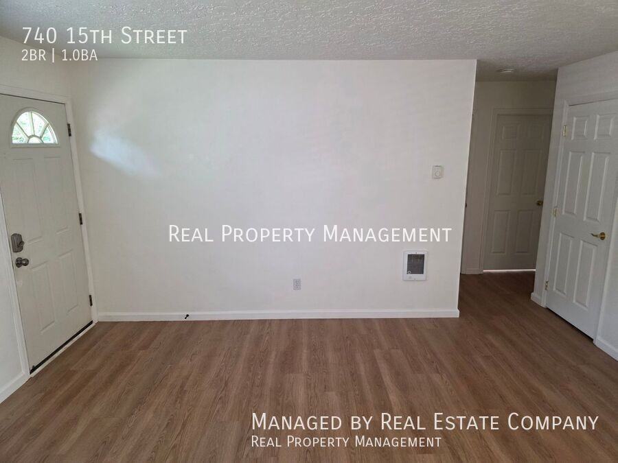 740 15th St - Photo 2 of 18