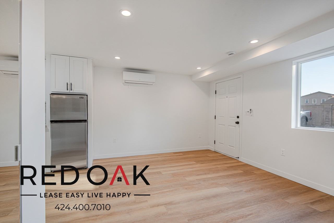 8555 Independence Ave #114U - Photo 6 of 14