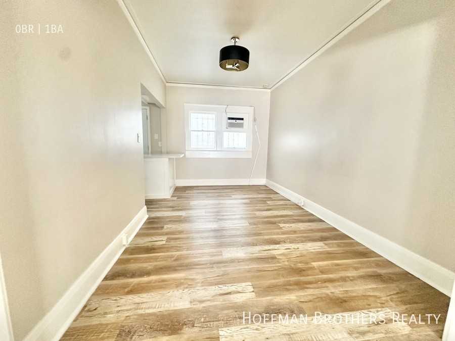 333 W 4th St #9 - Photo 5 of 8