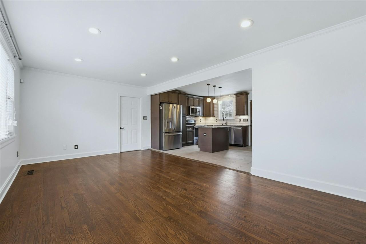 42 Jones Circle - Photo 5 of 31