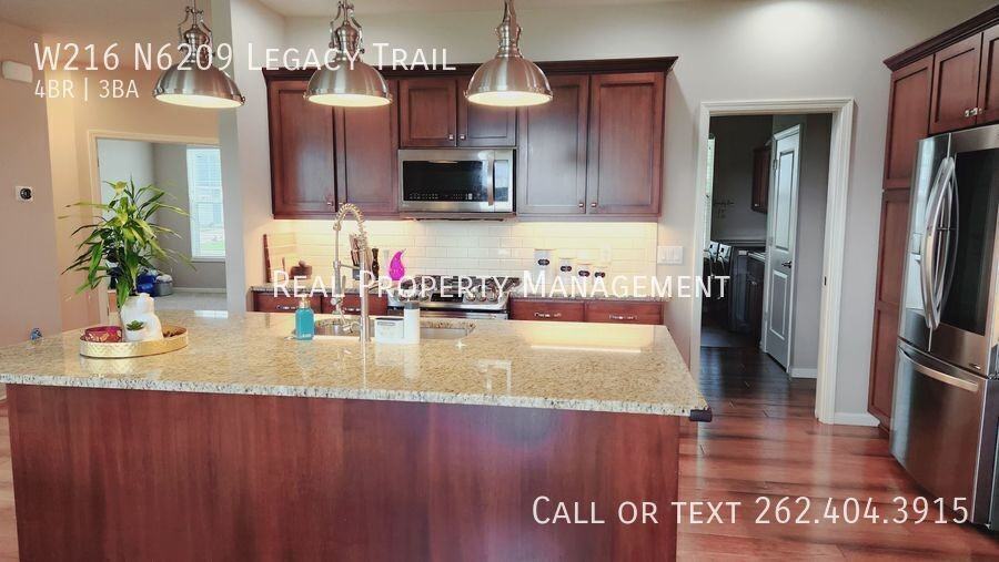 W216N6209 Legacy Trl - Photo 3 of 45
