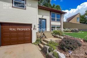 featured image of 2630 Stanbrook St