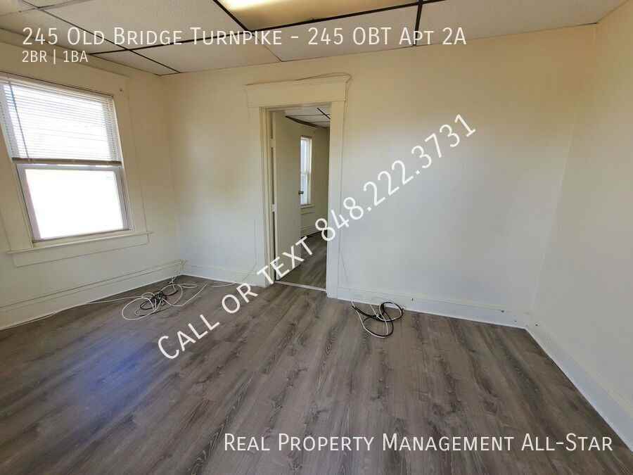 245 Old Bridge Tpke - Photo 4 of 27