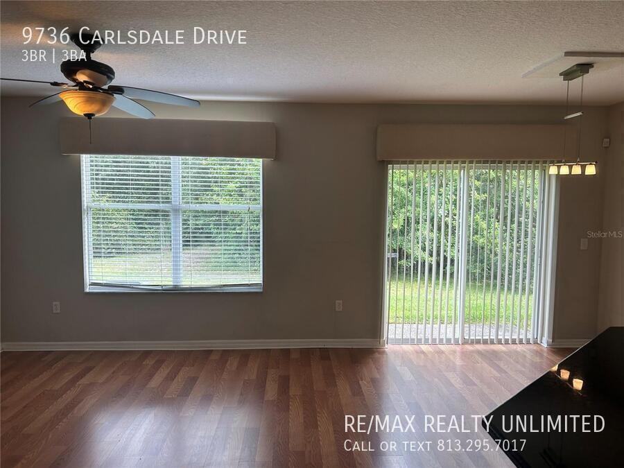 9736 Carlsdale Dr - Photo 3 of 11