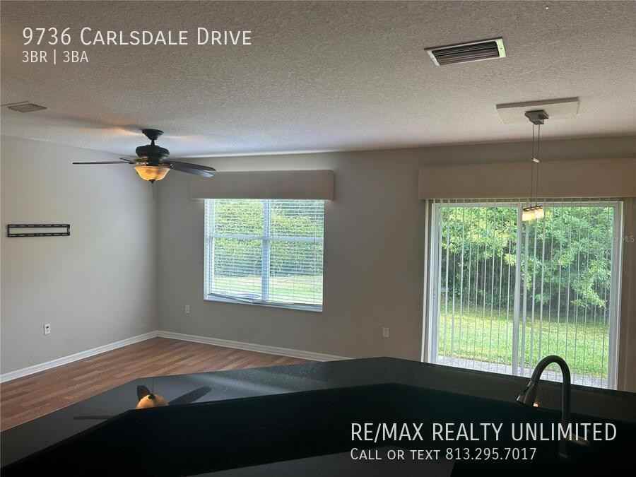 9736 Carlsdale Dr - Photo 5 of 11