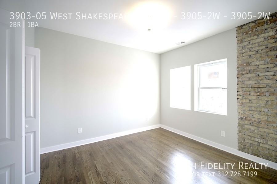 3903 W Shakespeare Ave #3905-2W - Photo 7 of 9