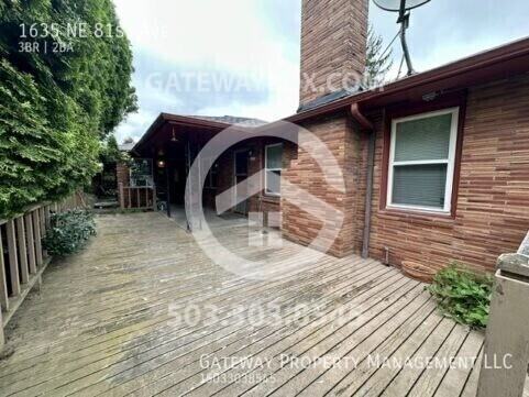 1635 Ne 81st Ave - Photo 2 of 35