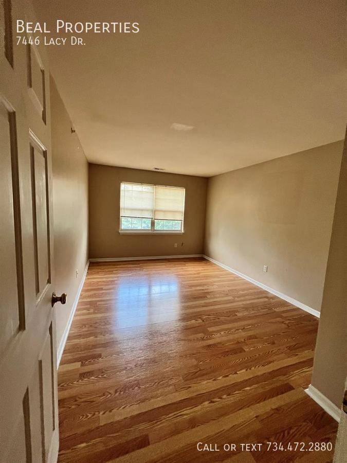 7446 Lacy Dr - Photo 7 of 12