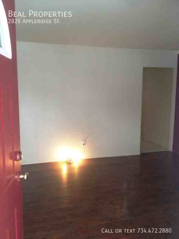 2826 Appleridge St - Photo 2 of 6