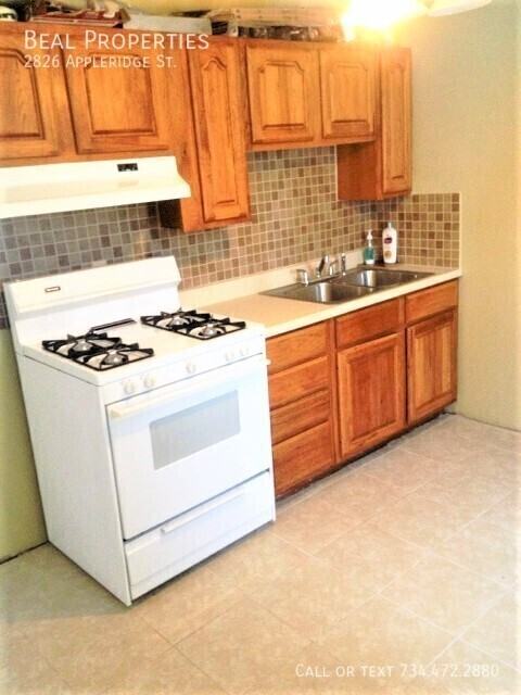2826 Appleridge St - Photo 4 of 6