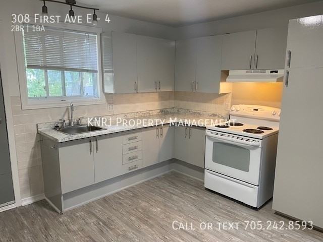 308 First Ave E #4 - Photo 2 of 13