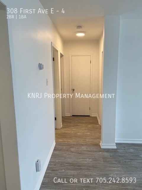 308 First Ave E #4 - Photo 5 of 13