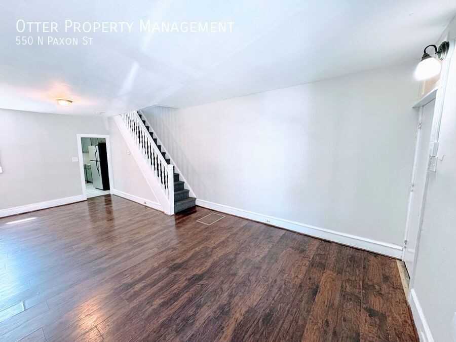 550 N Paxon St - Photo 5 of 30