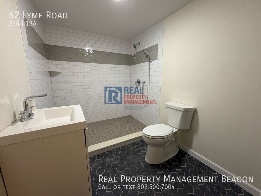 62 Lyme Rd - Photo 4 of 16