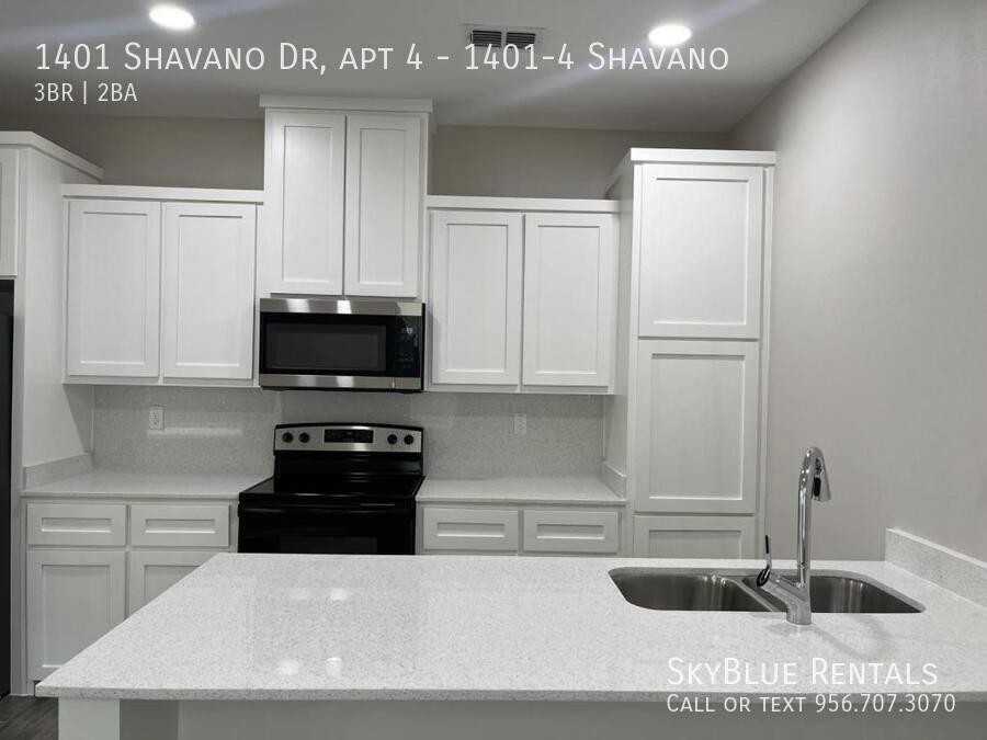 1401 Shavano Dr - Photo 5 of 13