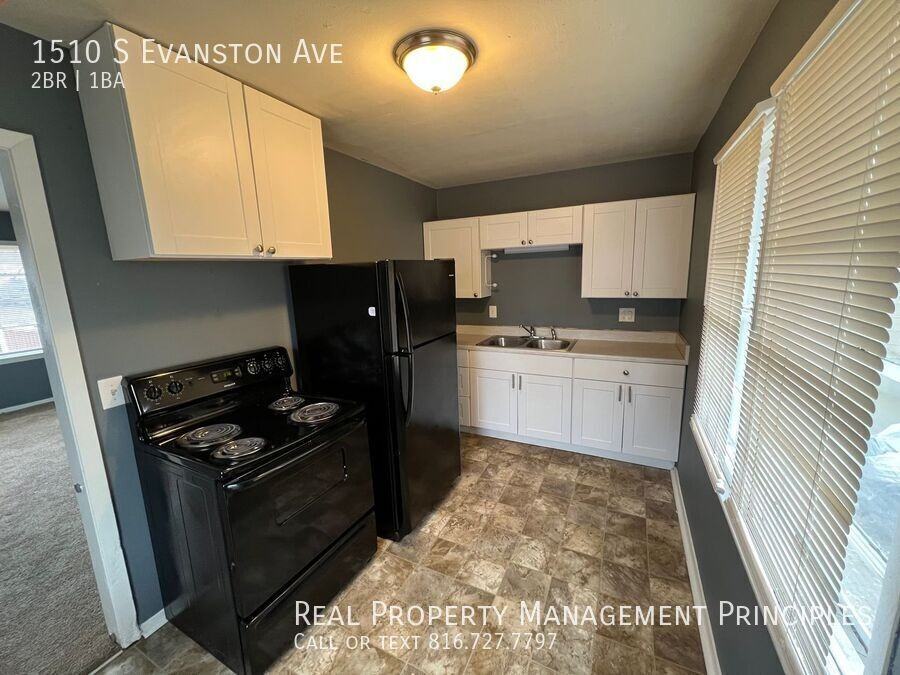 1510 S Evanston Ave - Photo 4 of 9