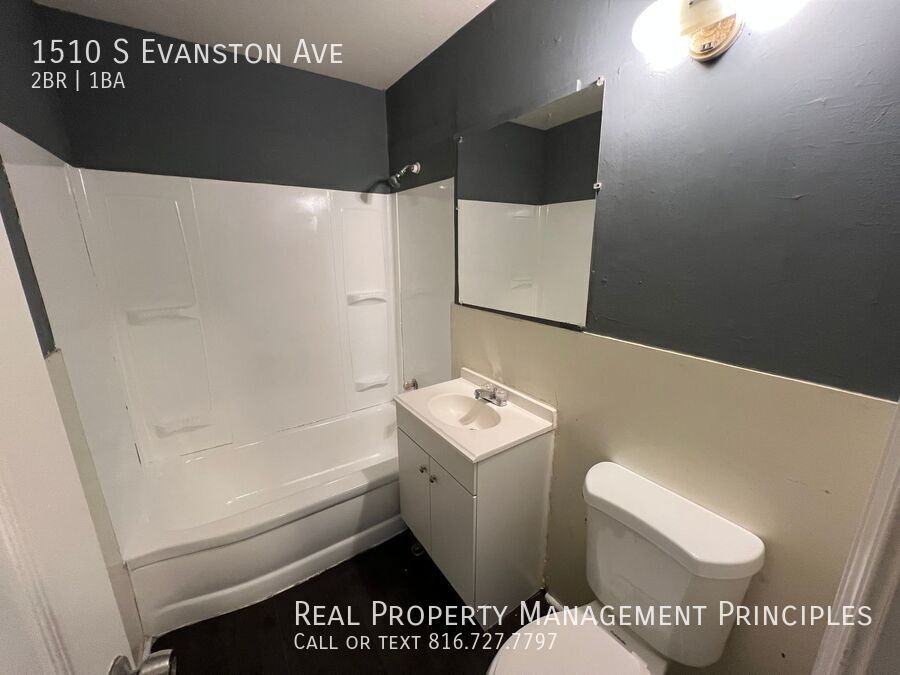 1510 S Evanston Ave - Photo 5 of 9