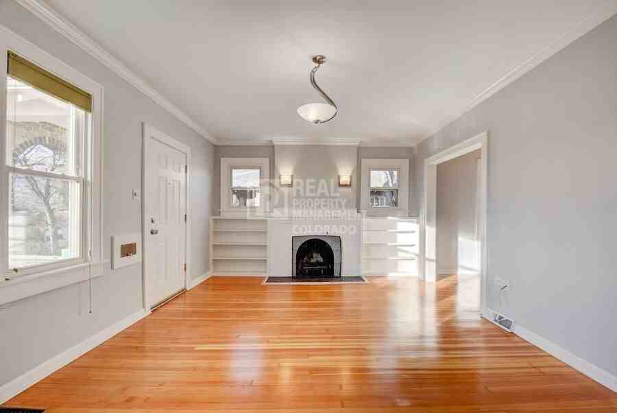 592 S Ogden St - Photo 5 of 26