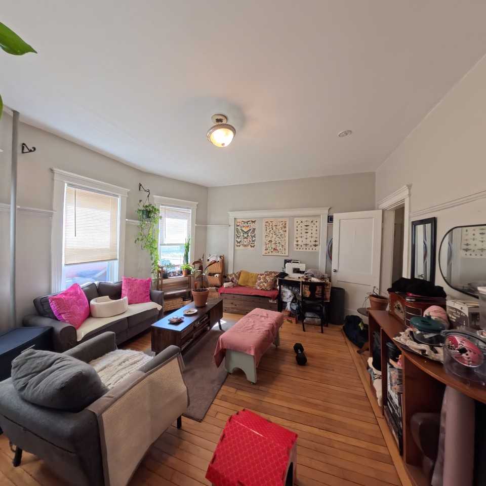 19 Arden StreetUnit 1 #1 - Photo 3 of 12