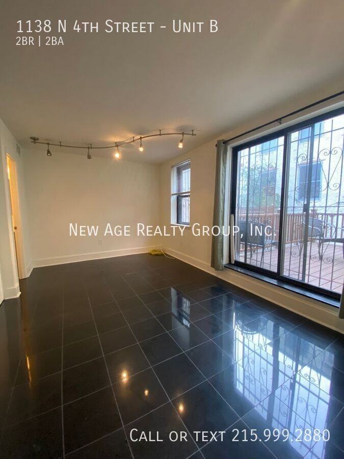 1138 N 4th St #B - Photo 2 of 13